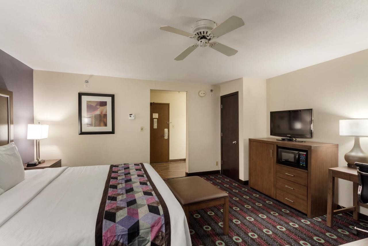 Comfort Inn Midtown Tulsa Exterior photo