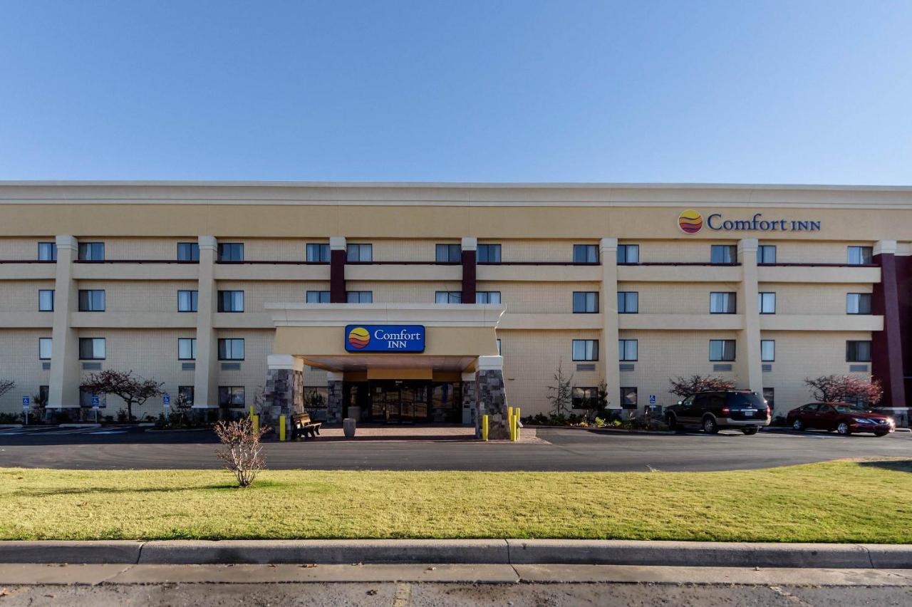 Comfort Inn Midtown Tulsa Exterior photo