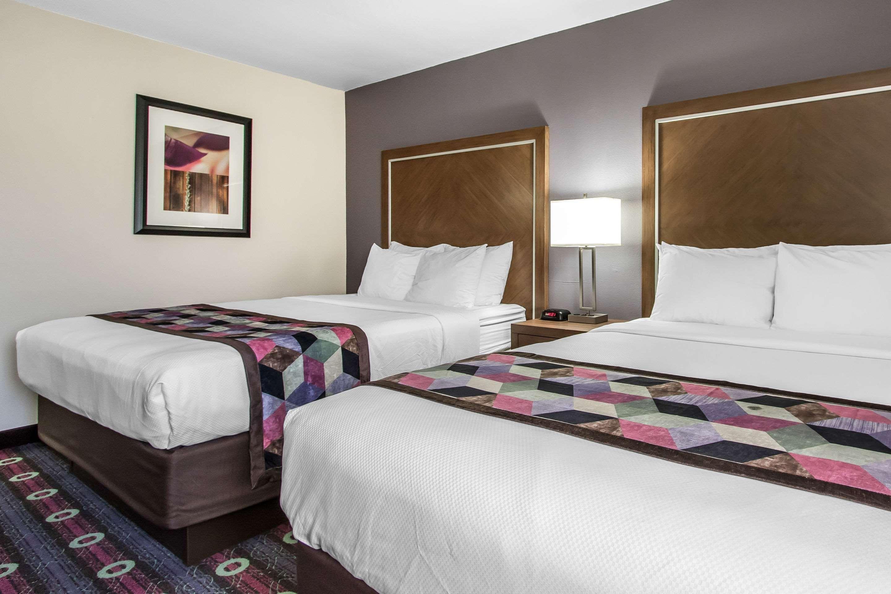Comfort Inn Midtown Tulsa Exterior photo