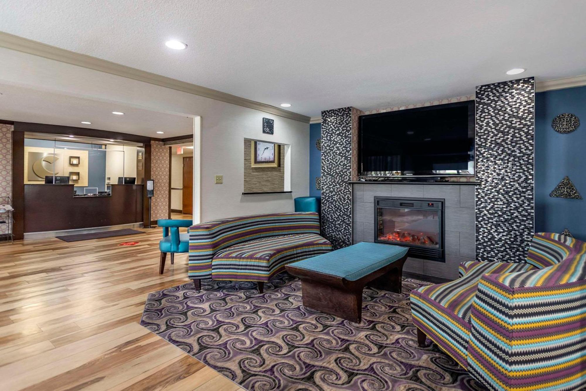 Comfort Inn Midtown Tulsa Exterior photo